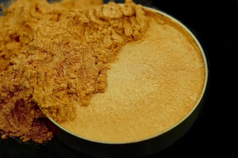 پیگمنت های متالیک طلایی