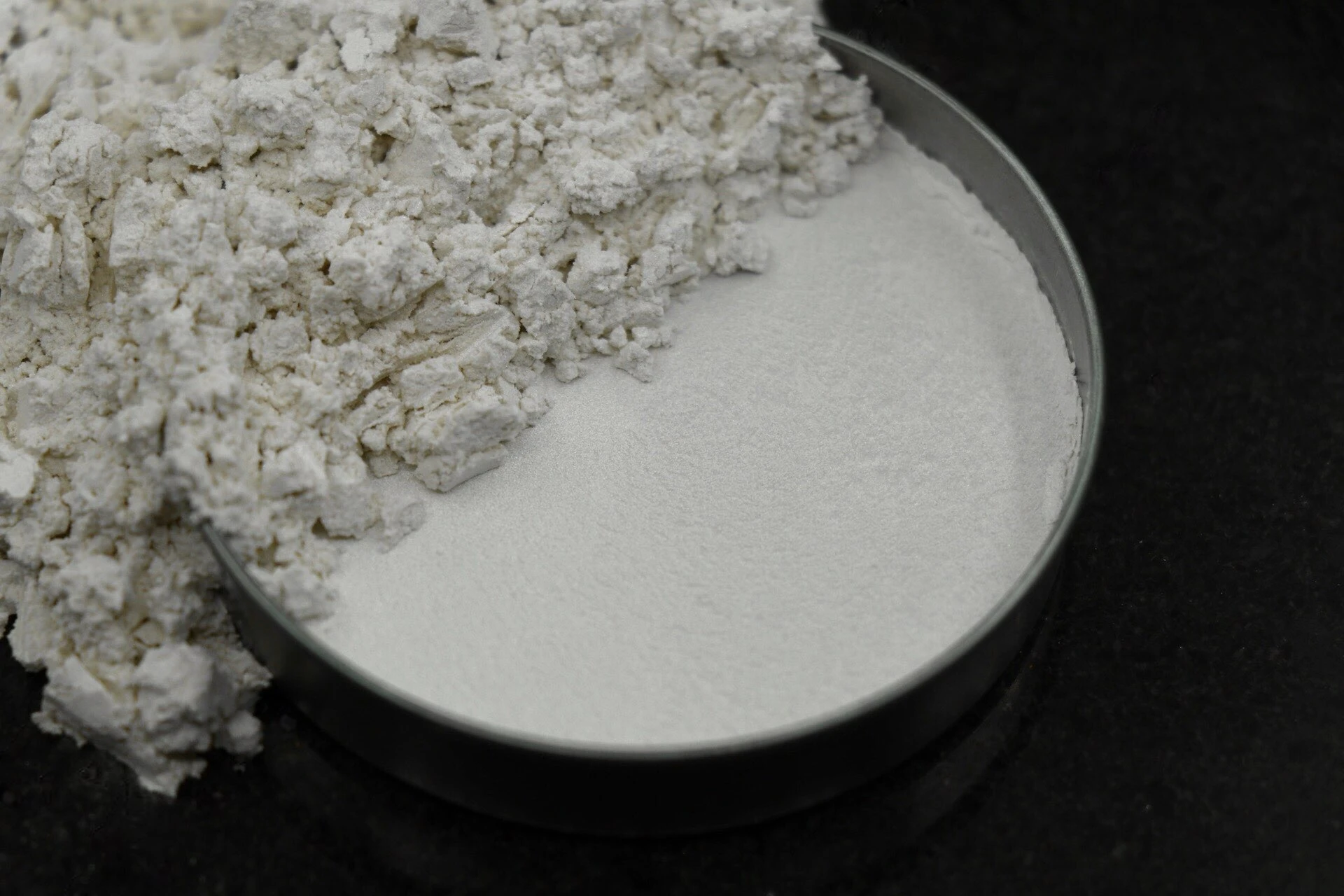 پیگمنت های سفید صدفی