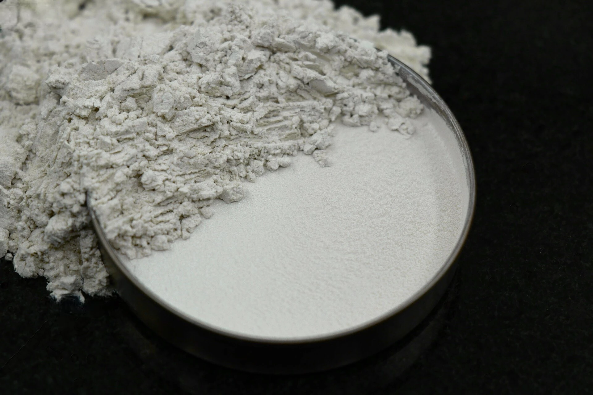 پیگمنت های سفید صدفی