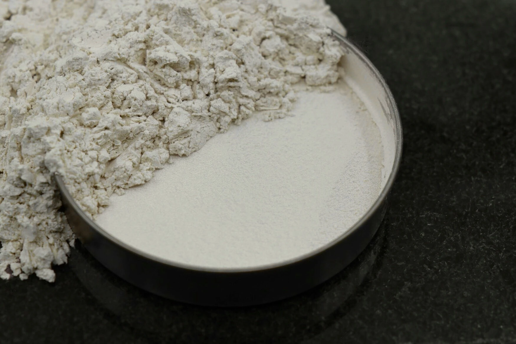 پیگمنت های سفید صدفی