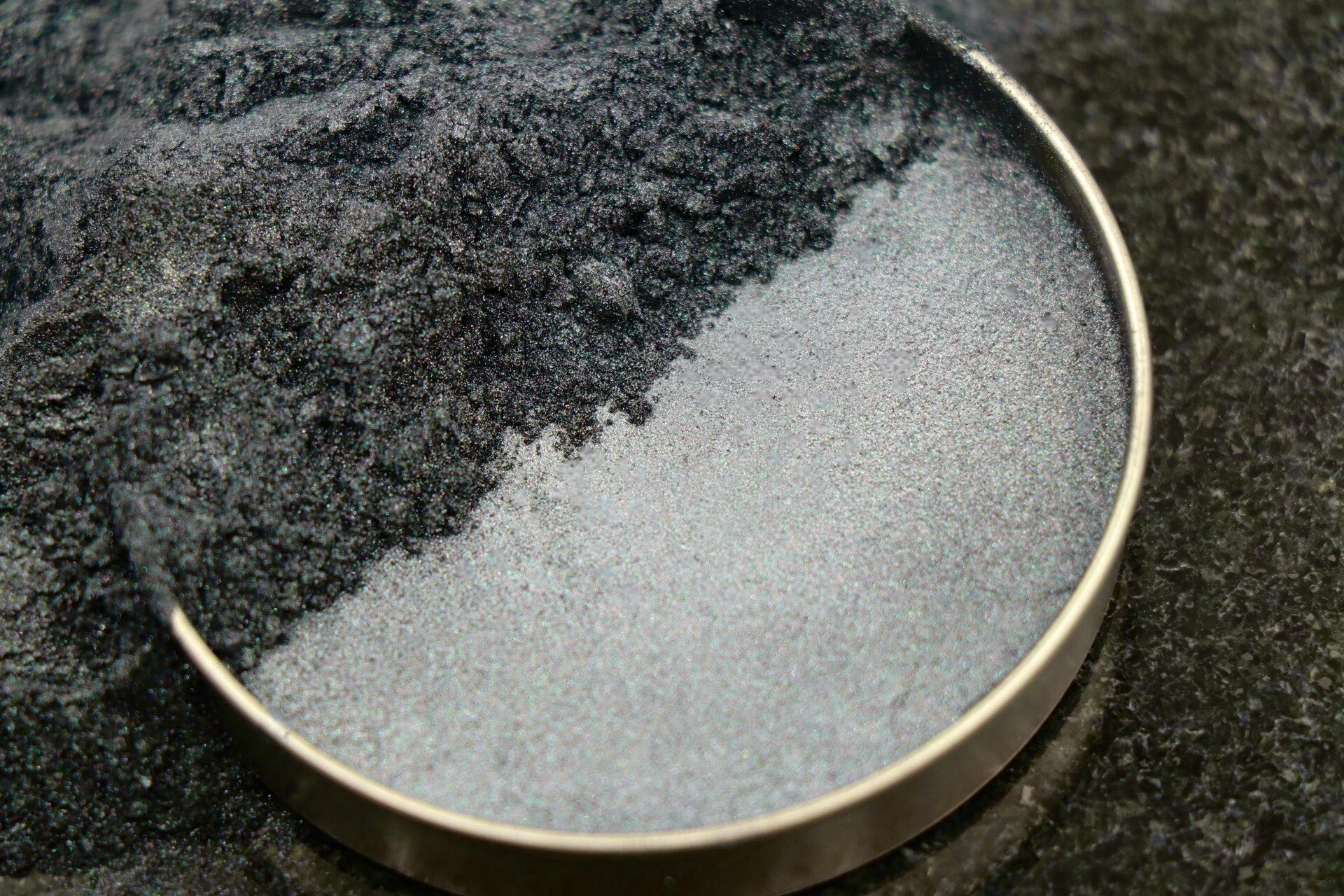 پیگمنت های سفید صدفی