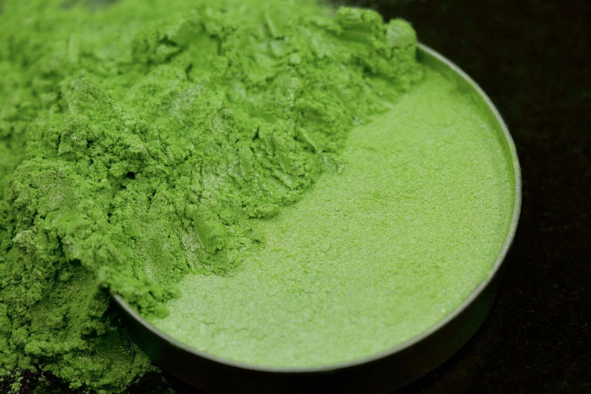 پیگمنت های سفید صدفی