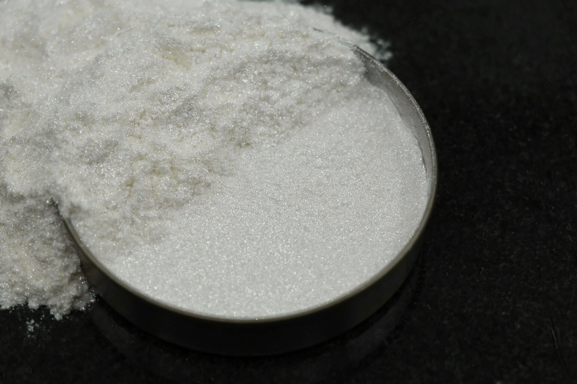 پیگمنت های سفید صدفی