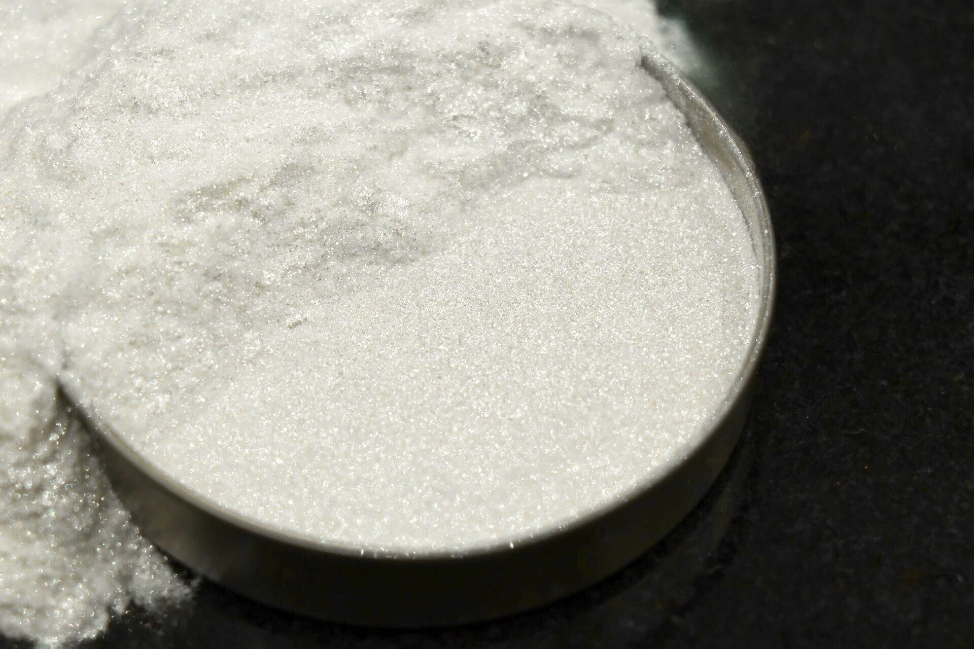 پیگمنت های سفید صدفی