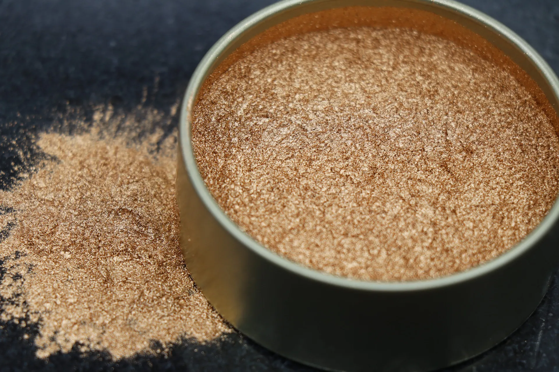 پیگمنت های طلایی سری طلایی روشن