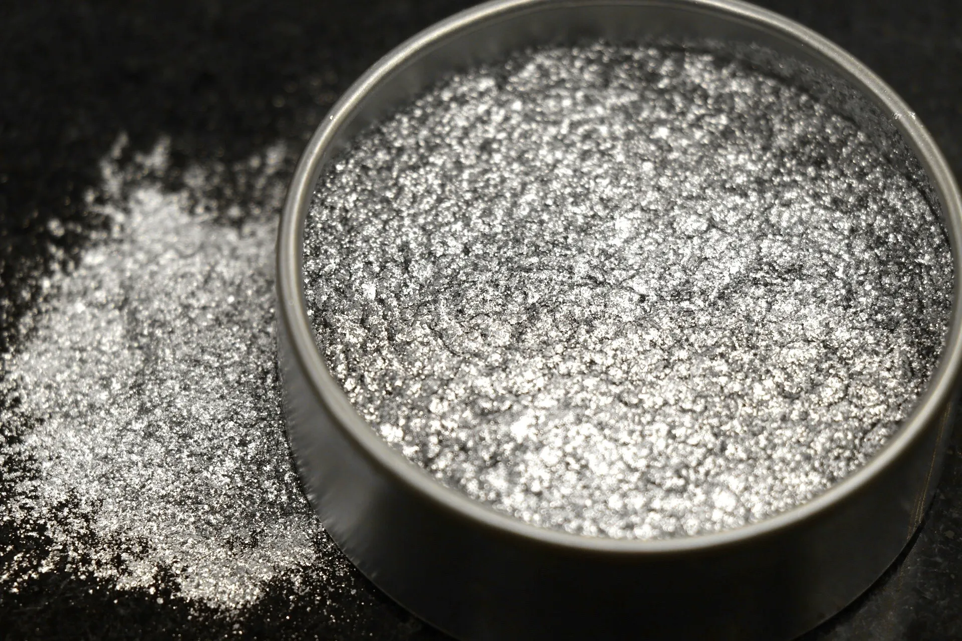 پیگمنت های متالیک سری پودرهای نقره ای