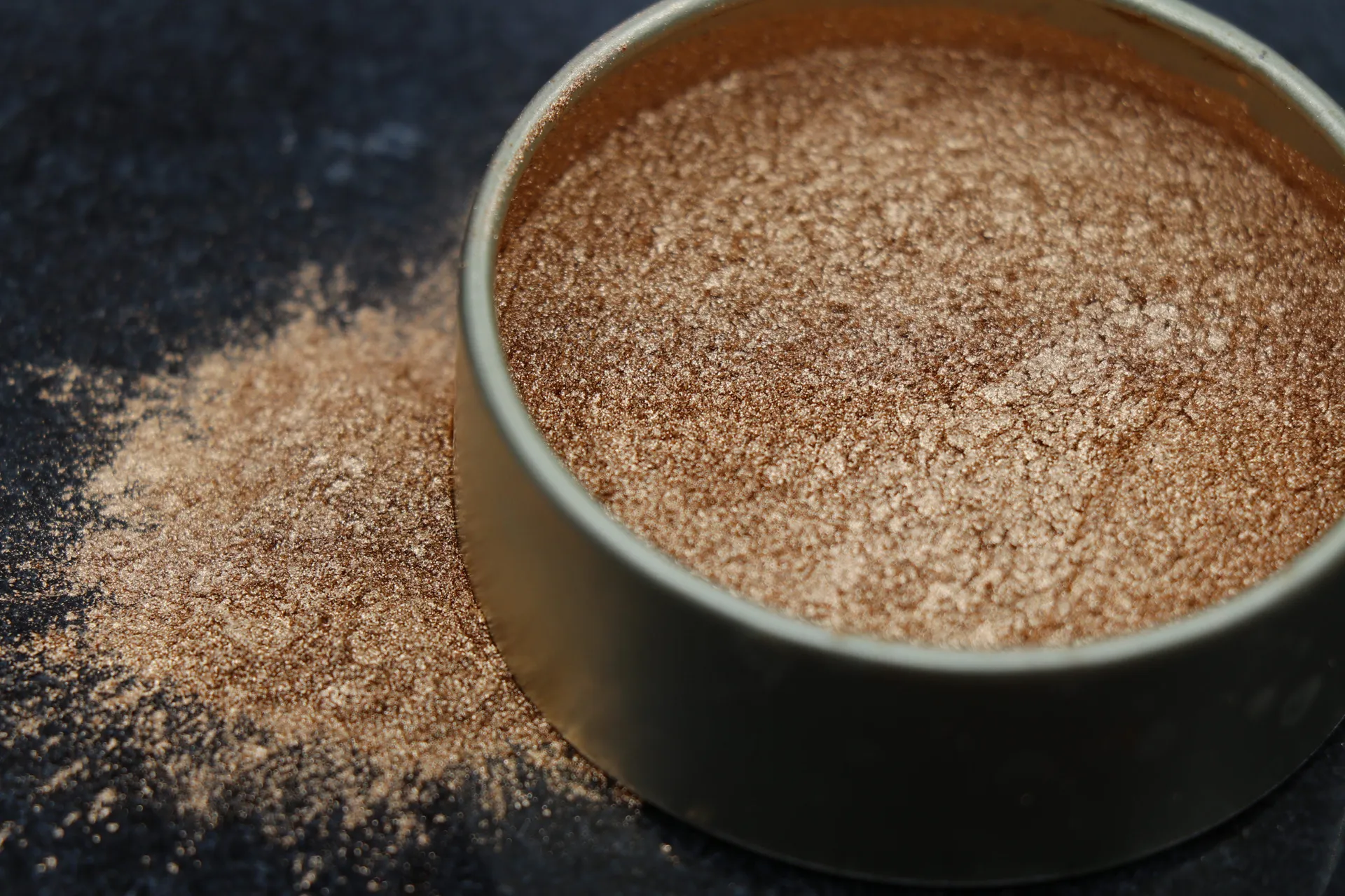 پیگمنت های طلایی سری طلایی روشن