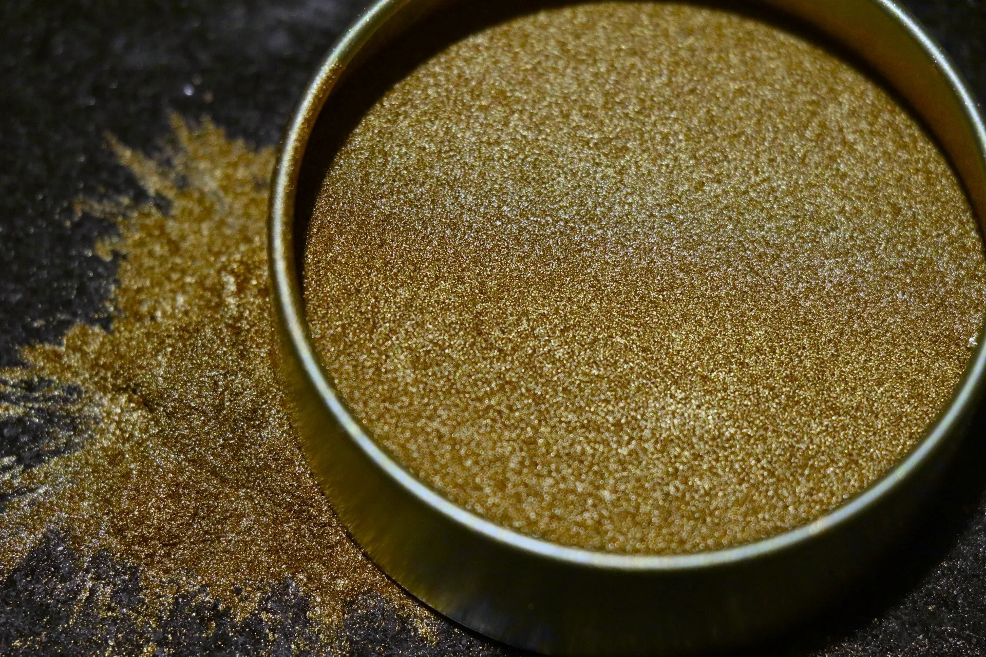 پیگمنت های طلایی سری طلایی روشن