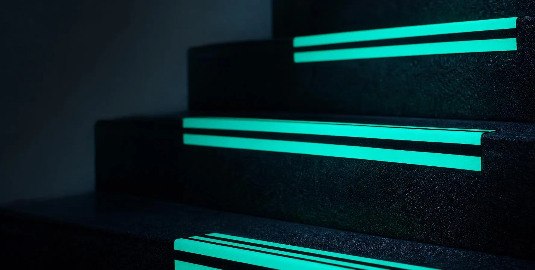 Phosphorescent pigments in luminous tapes for ultra-bright safety navigation strips